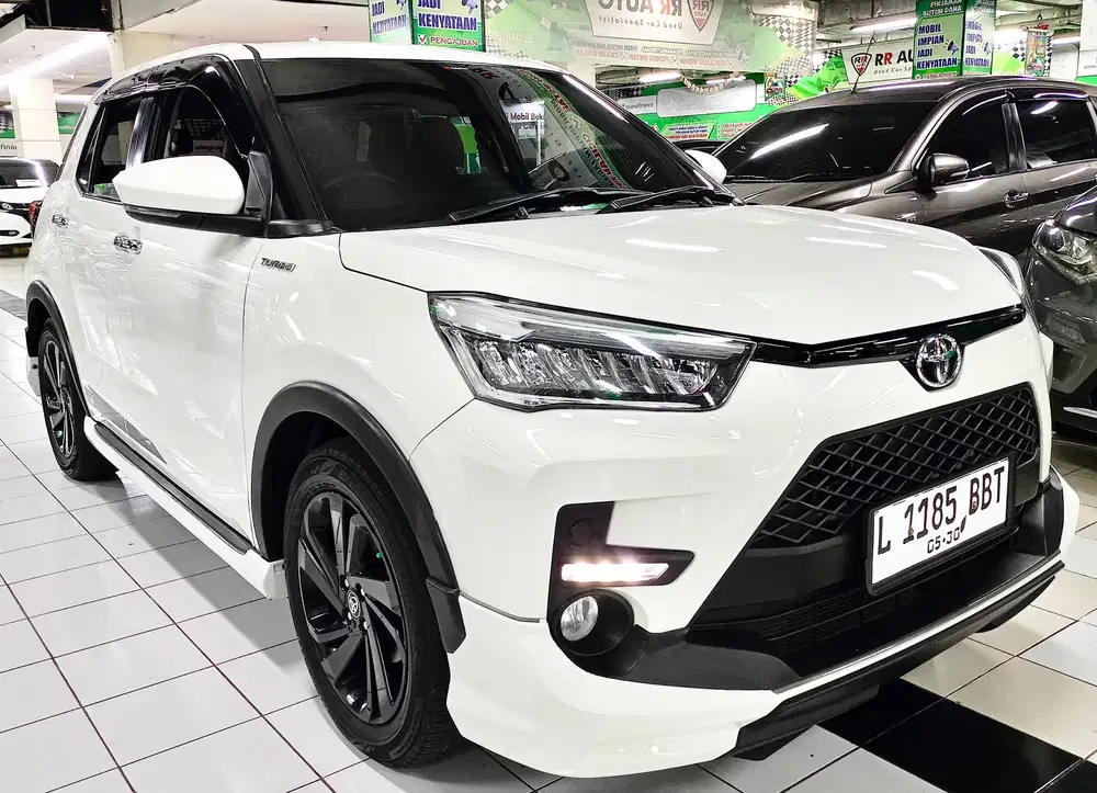 Toyota Raize GR Sport 1.0 Turbo One Tone 2021 Putih Matic / AT SUPER!!