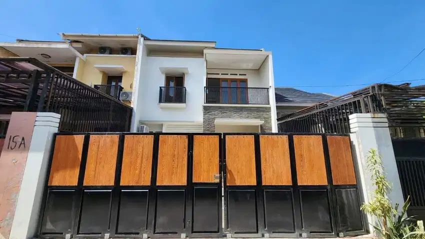 Rumah full Renovasi 2 lantai Siap Huni 10 Meter dari JL Jagakarsa Raya