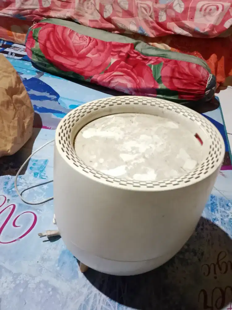 Pembersih udara merk DUUX.