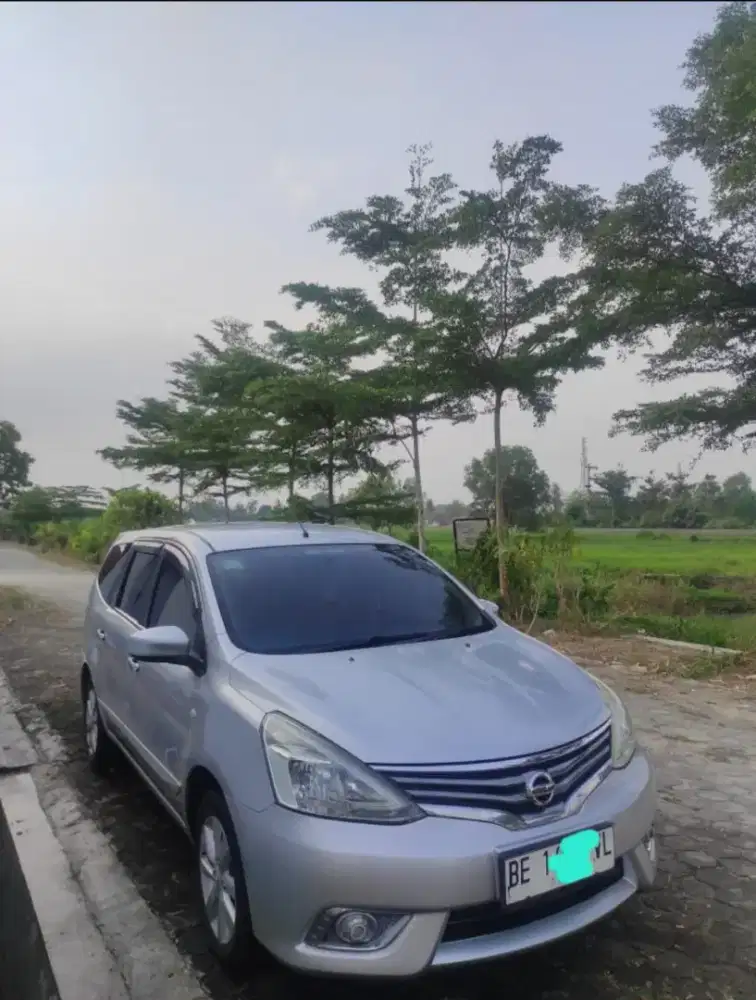 Grand Livina sv matic