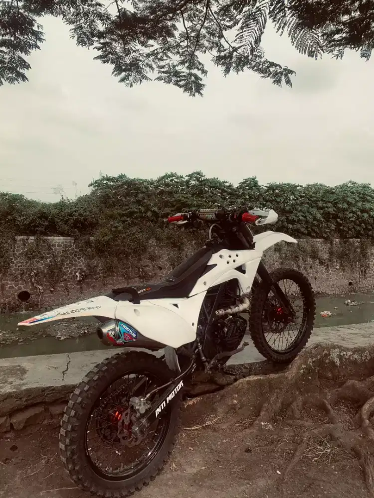 kawasaki D-Tracker tahun 2016