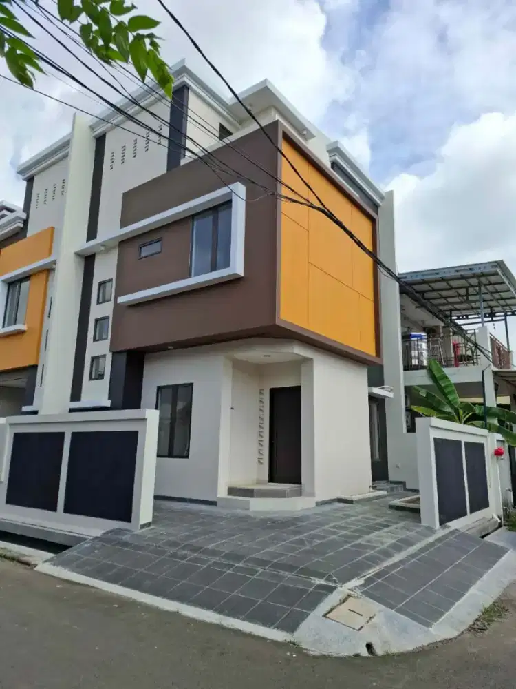 Dijual rumah baru hdp timur selatan citra garden 1