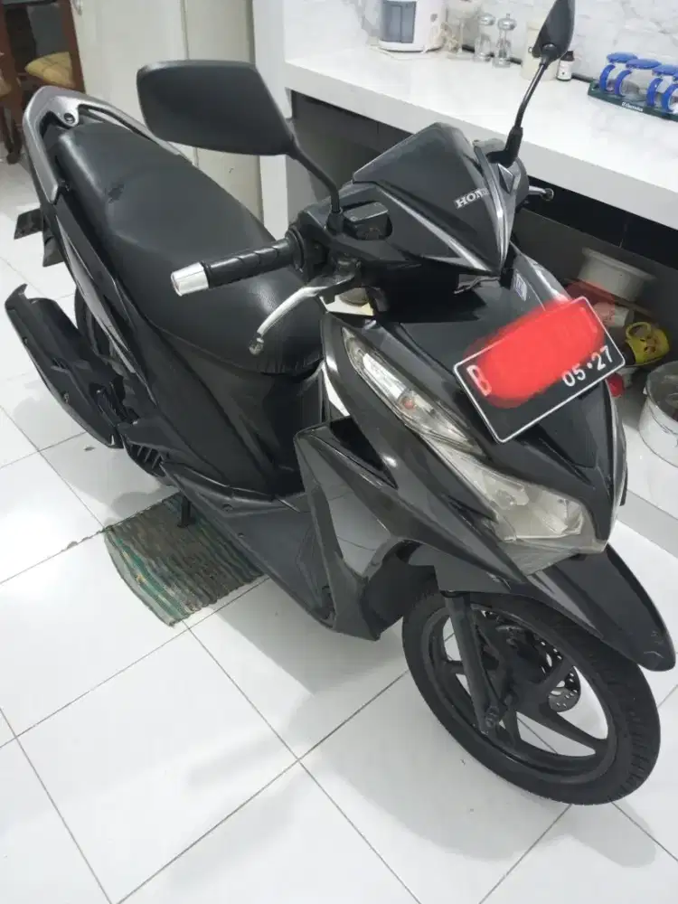 Vario 125 fi ( kzr) plat B Jakarta,pajak hidup panjang,nego sopan