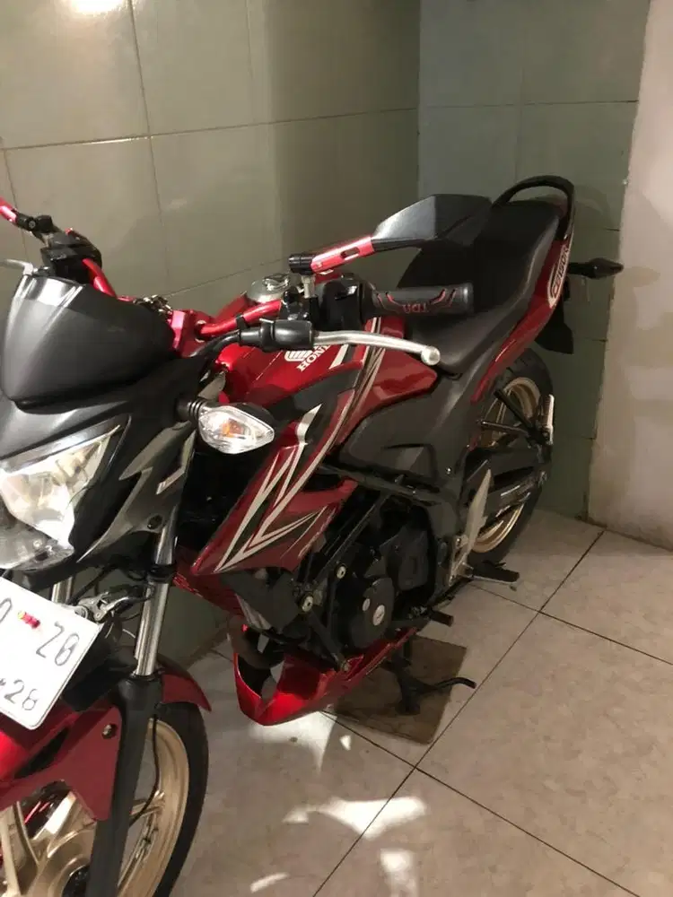 HONDA CB150R 2013 Mulus Full Ori