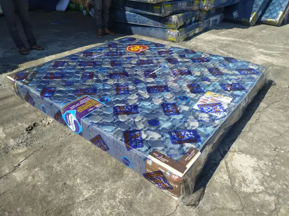 BUSA ROYAL REE GARANSI 20TH ANTI KEMPES