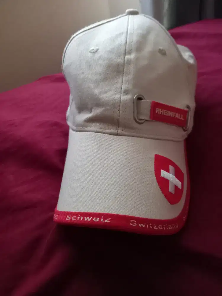 Topi Rheinfall preloved