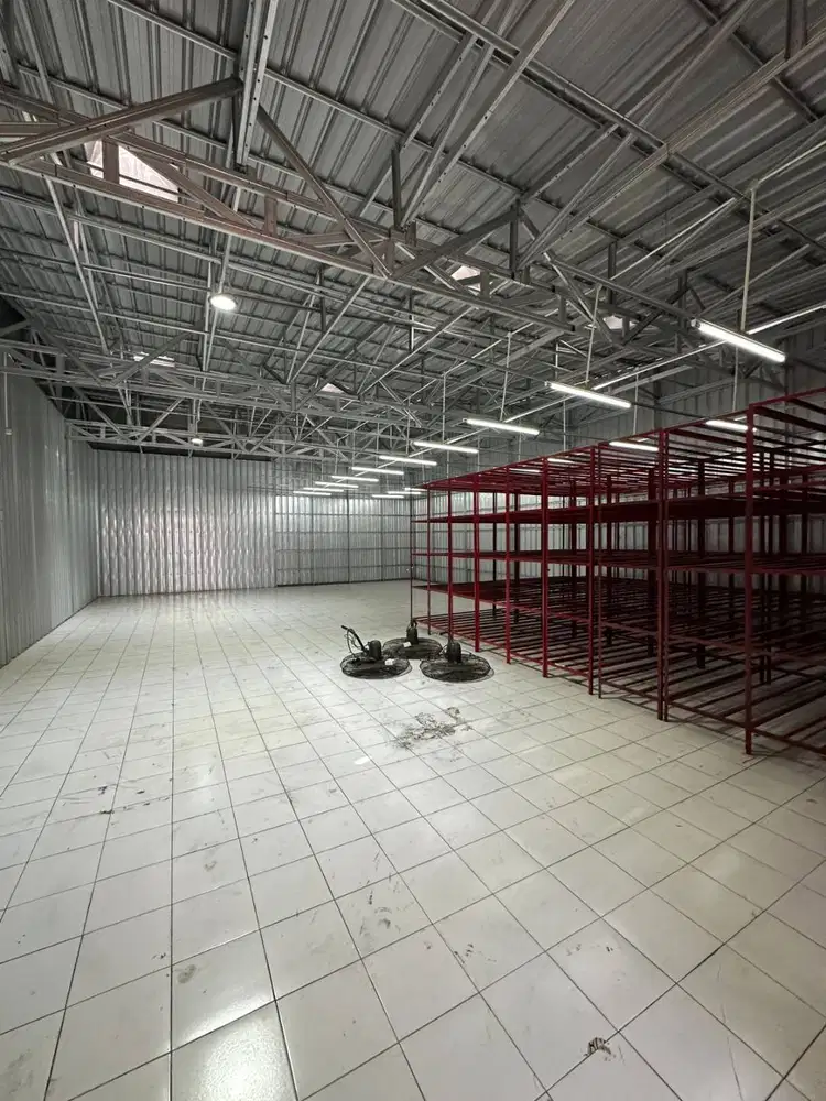 Dijual Bangunan Cocok buat Home Builder Graha Santoso Regency Surabaya