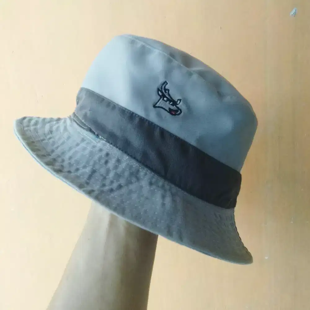 Topi Bucket List Hitam