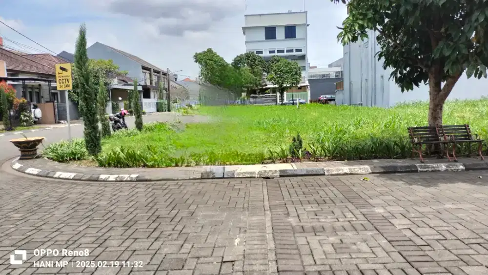 TANAH MATANG DI JUAL CEPAT POSISI HOOK  STRATEGIS DI BATUNUNGGAL