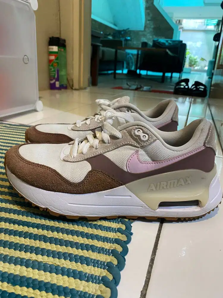 Jual Sepatu baru 5x Pakai Nike Air Max Women ukuran 25 cm (BNWB)