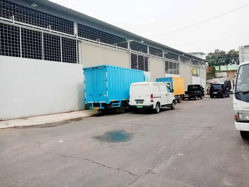 Gudang Strategis di Daan Mogot Jakarta Barat, Akses 40 Feet – 540 m²