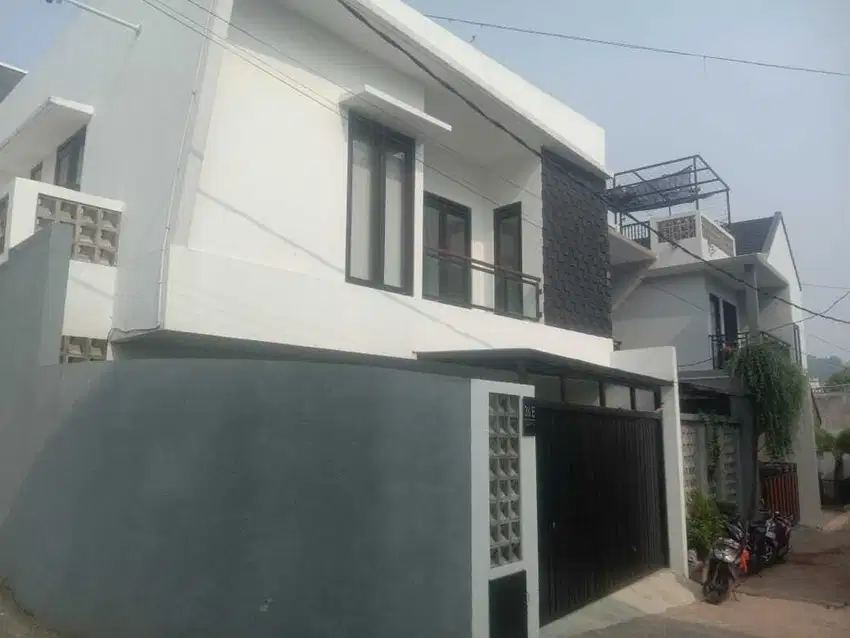 Jual Rumah TERAWAT harga MURAH di Cigadung Cikutra Dago Bandung