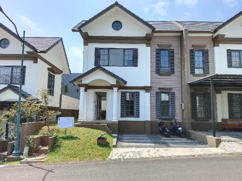 Rumah View Gunung 2 Lantai di Rancamaya Golf Estate Bogor