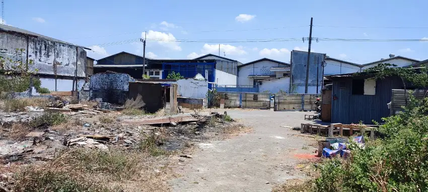 LAHAN KOSONG AREA PERGUDANGAN DUMAR MARGOMULYO SURABAYA. MURAH BANGET