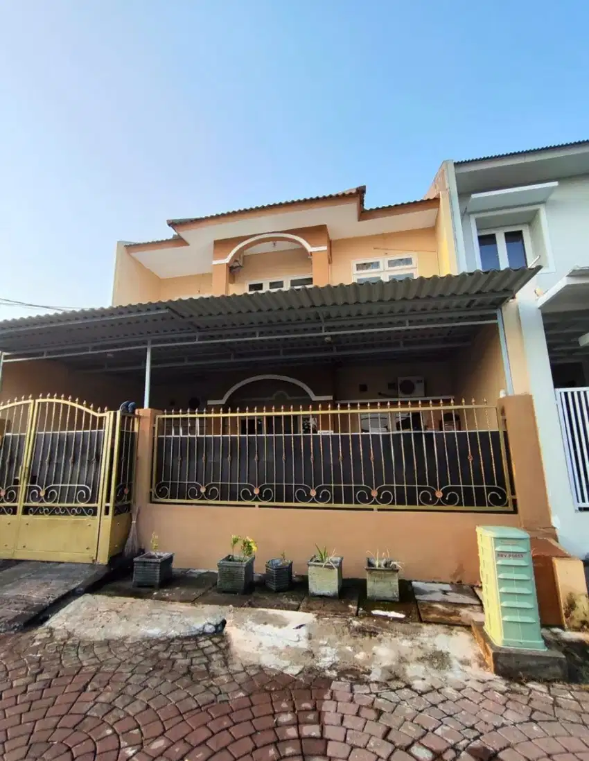 Rumah dimensi besar, kamar banyak, layout bagus, Nirwana Eksekutif