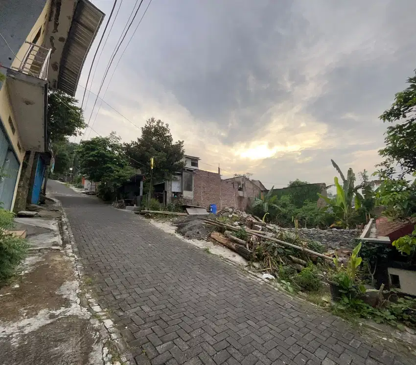 Tanah Mrican Dekat Java Mall Cinde Lamper Sompok