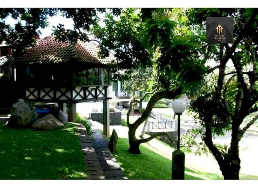 Rumah Harga NJOP Luas Asri  Tengah Kota di Jakarta Selatan