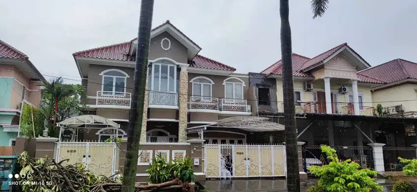 WTS / Dijual Rumah Kondisi Rapi dan Siap Huni di Villa Melati Mas