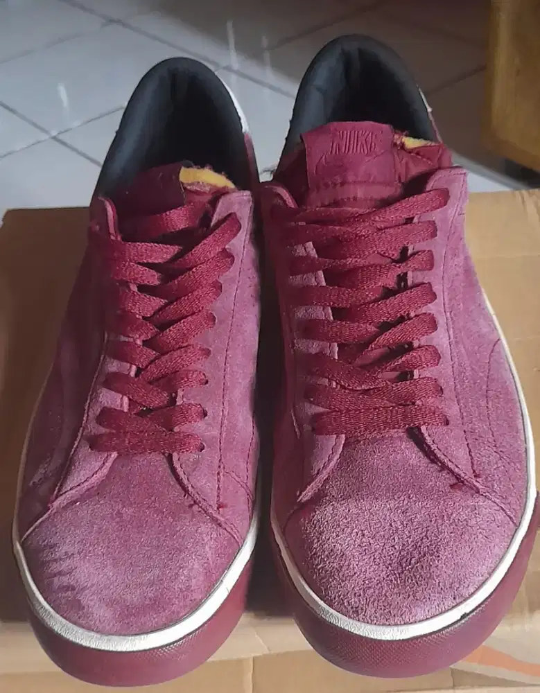 Sepatu Nike blazer low size 42