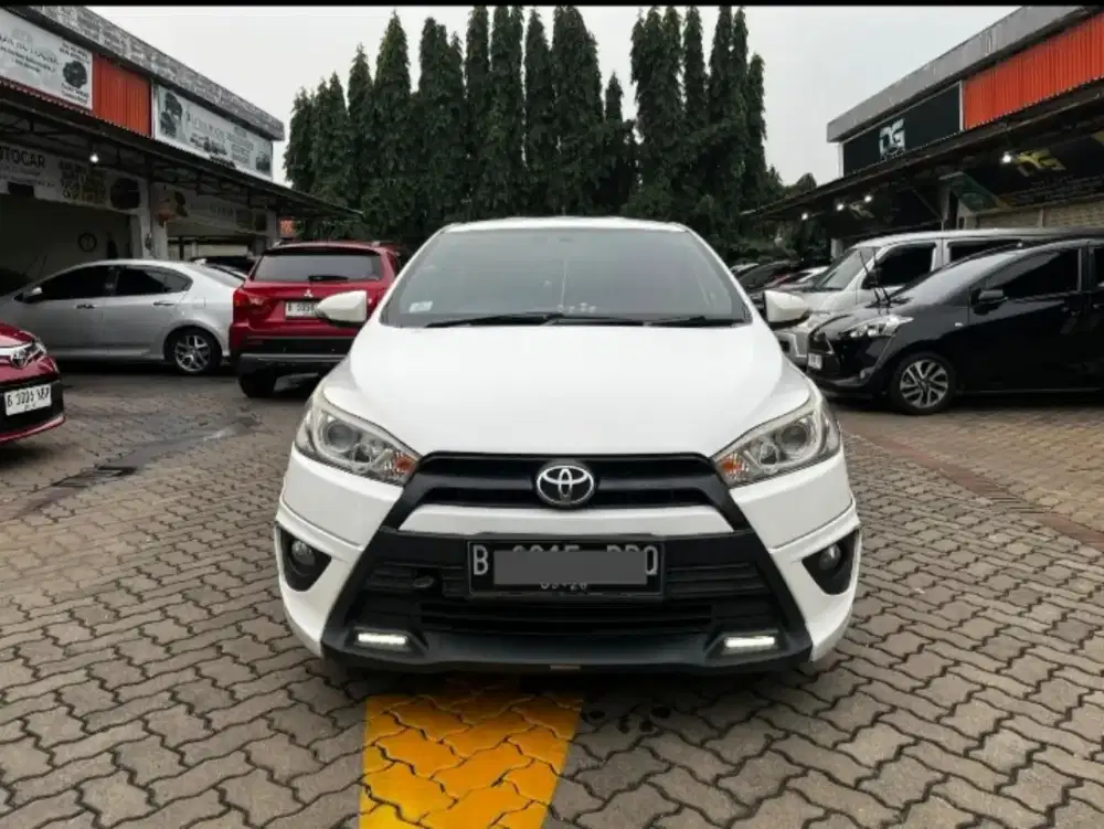 TOYOTA YARIS S AT SPORTIVO 2016 WHITE EDITION !!