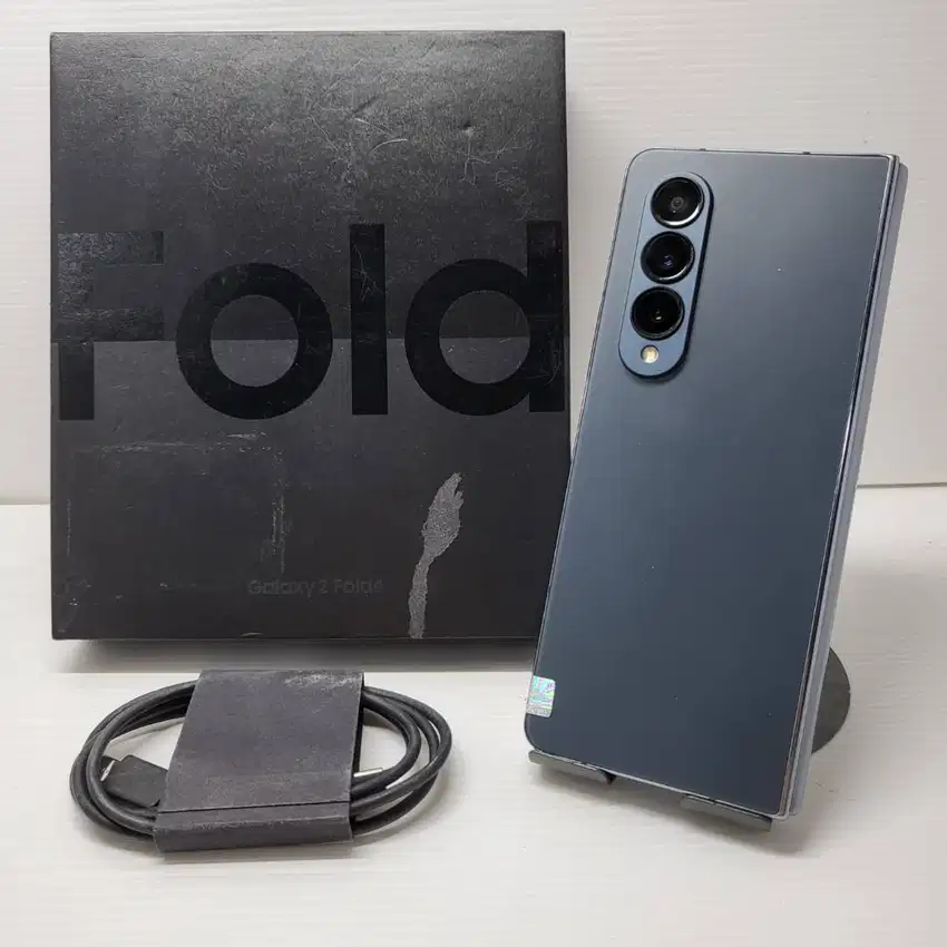 PERFECT LIKE NEW SAMSUNG GALAXY Z FOLD 4 5G GREYGREEN 12/256 FULLSET