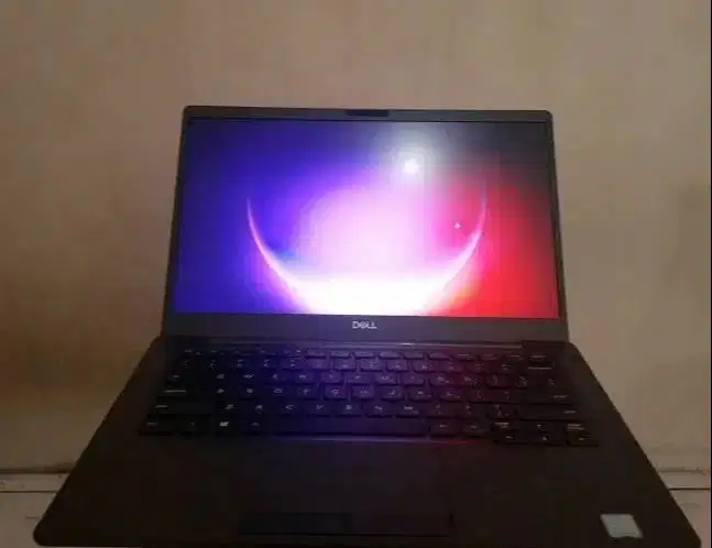 Laptop Dell Latitude Core i5 Gen 8 Wuzz