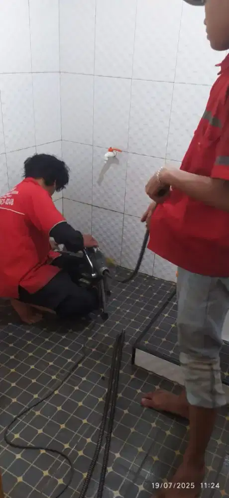 Ahli jasa tukang pipa mampet