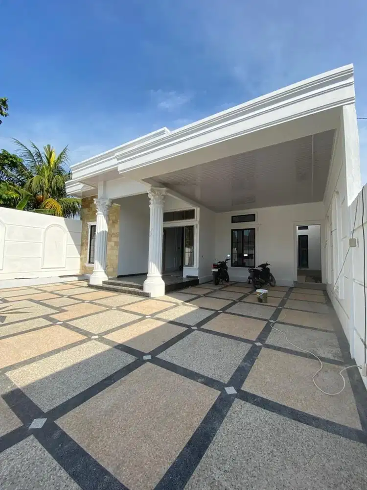 Rumah Mewah Tanah Luas Kawasan Sudirman