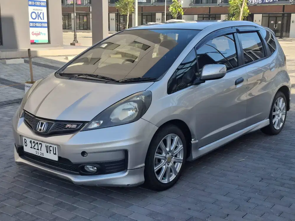 HONDA JAZZ RS 2013 AT ! MOBIL BEKAS BERKUALITAS ! MOBIL SIAP PAKAI !