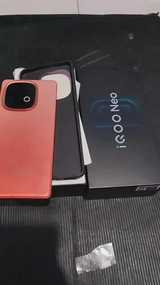 Iqoo neo 10 ex pakai 2 mingguan 8/256gb Orange fullset