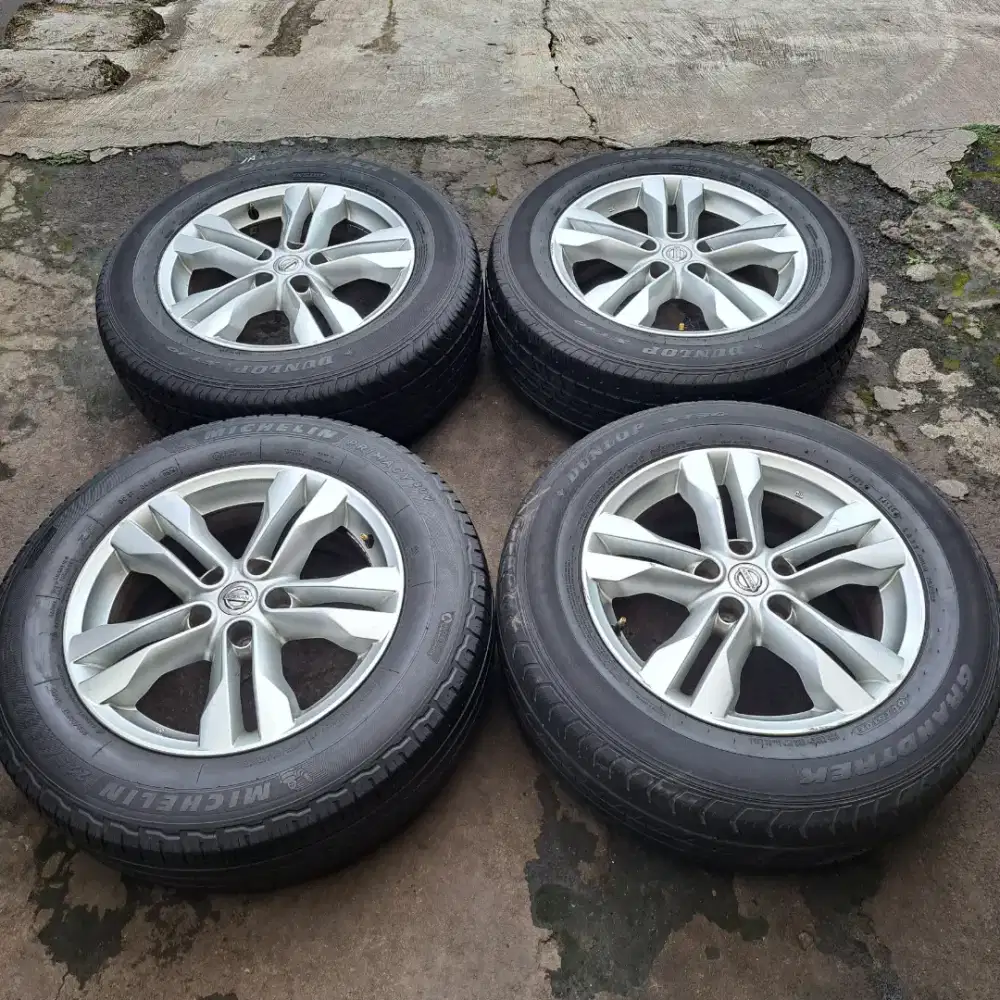 Xtrail velg dan ban r17 nissan xtrail cocok buat juke serena teana