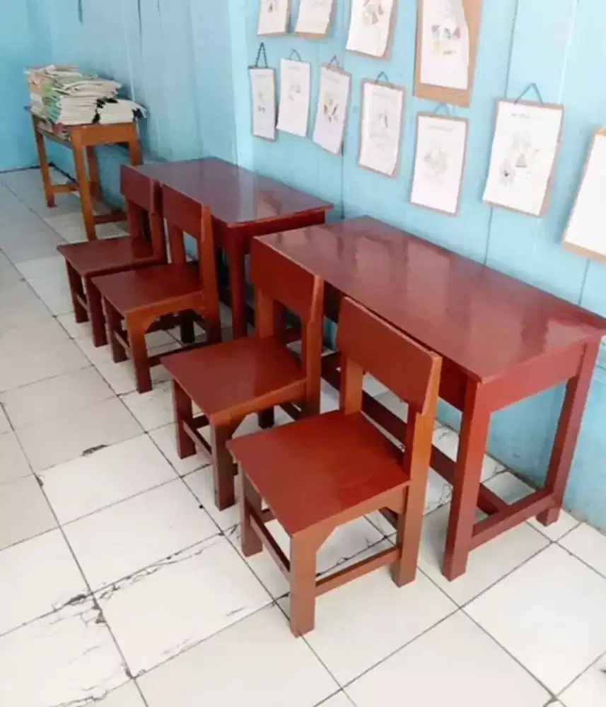 Perlengkapan sekolahan meja kursi,meja kantor