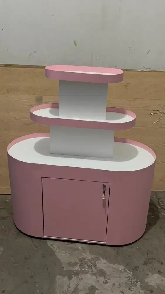 meja rak display kosmetik | 120x50x140cm