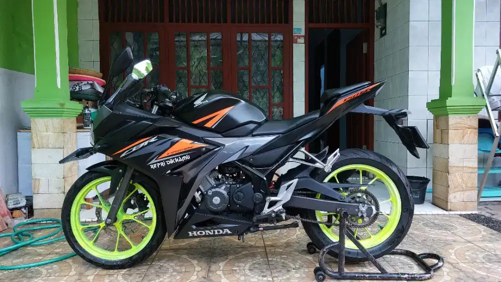 CBR 150 2019 K45N HITAM DOFF