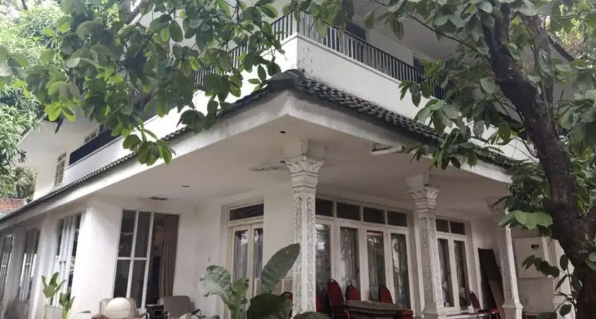 Rumah Tua Hitung Tanah Di Jalan Prapanca,Kebayoran Baru