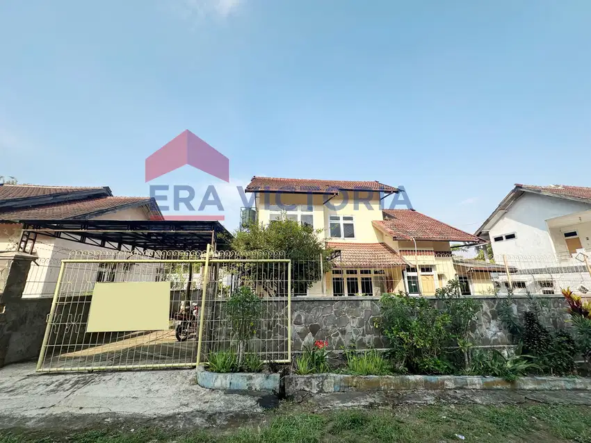 Rumah Cantik dengan View Gunung Panderman Cocok untuk Rumah Singgah