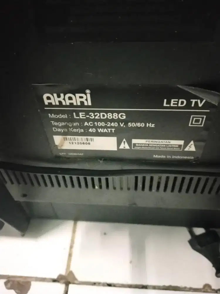 Di jual TV akira 32
