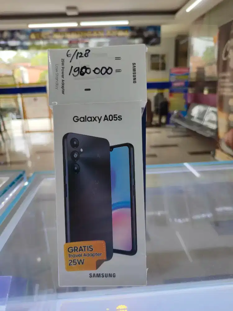 Samsung galaxy A05S 6/128 + charger
