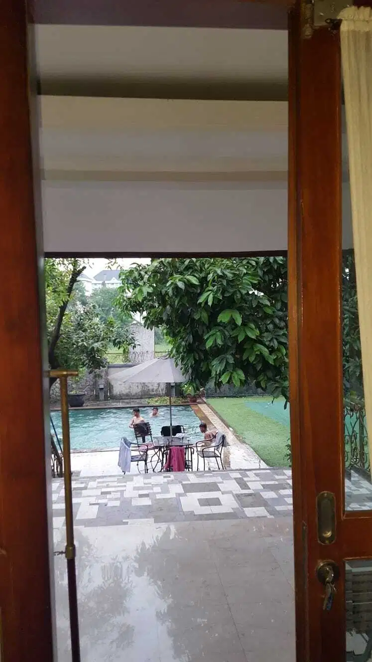 Rumah Kemang Timur Jakarta Selatan, Hook, 3.5lt ada swimming pool