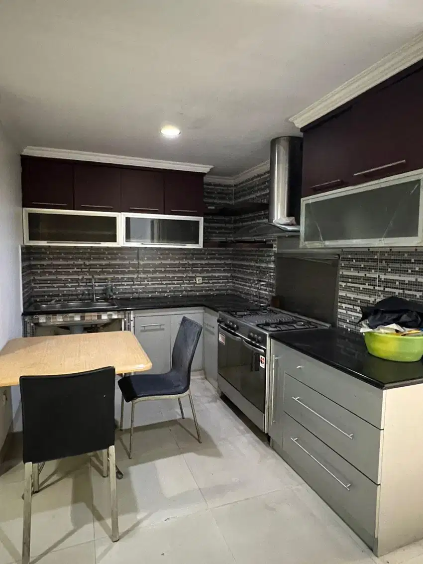 Rumah 3 Lantai Luas 8x20 160m2 Type 4+1KT di Cluster Florence PIK 1 Pa