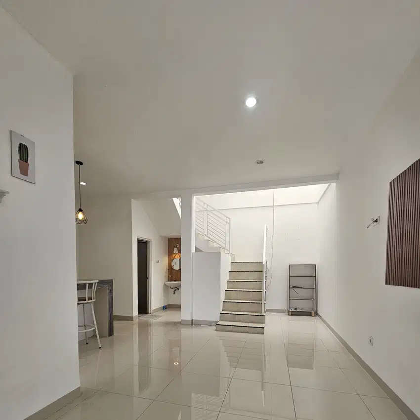 DIJUAL RUMAH CANTIK SIAP HUNI CATALINA GADING SERPONG