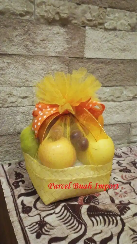 Parcel Buah Set Mickey Buah Import Segar