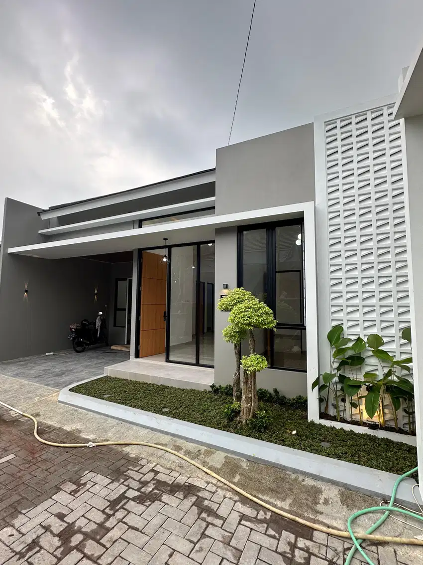 Rumah Mewah Modern Minimalis Dekat Sleman City Hall 3 Kamar Tidur
