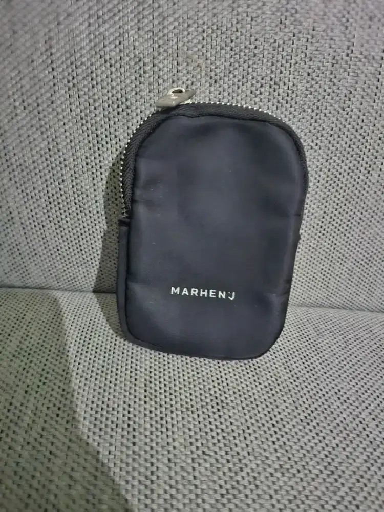marhen j pouch black