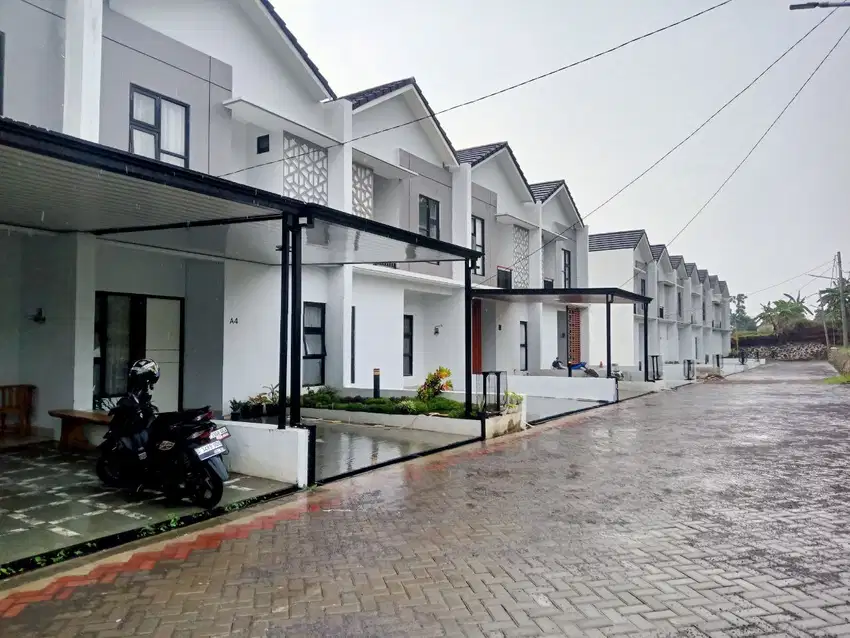 Rumah Villa 2 lantai minimalis View Pegunungan di Padalarang Bandung