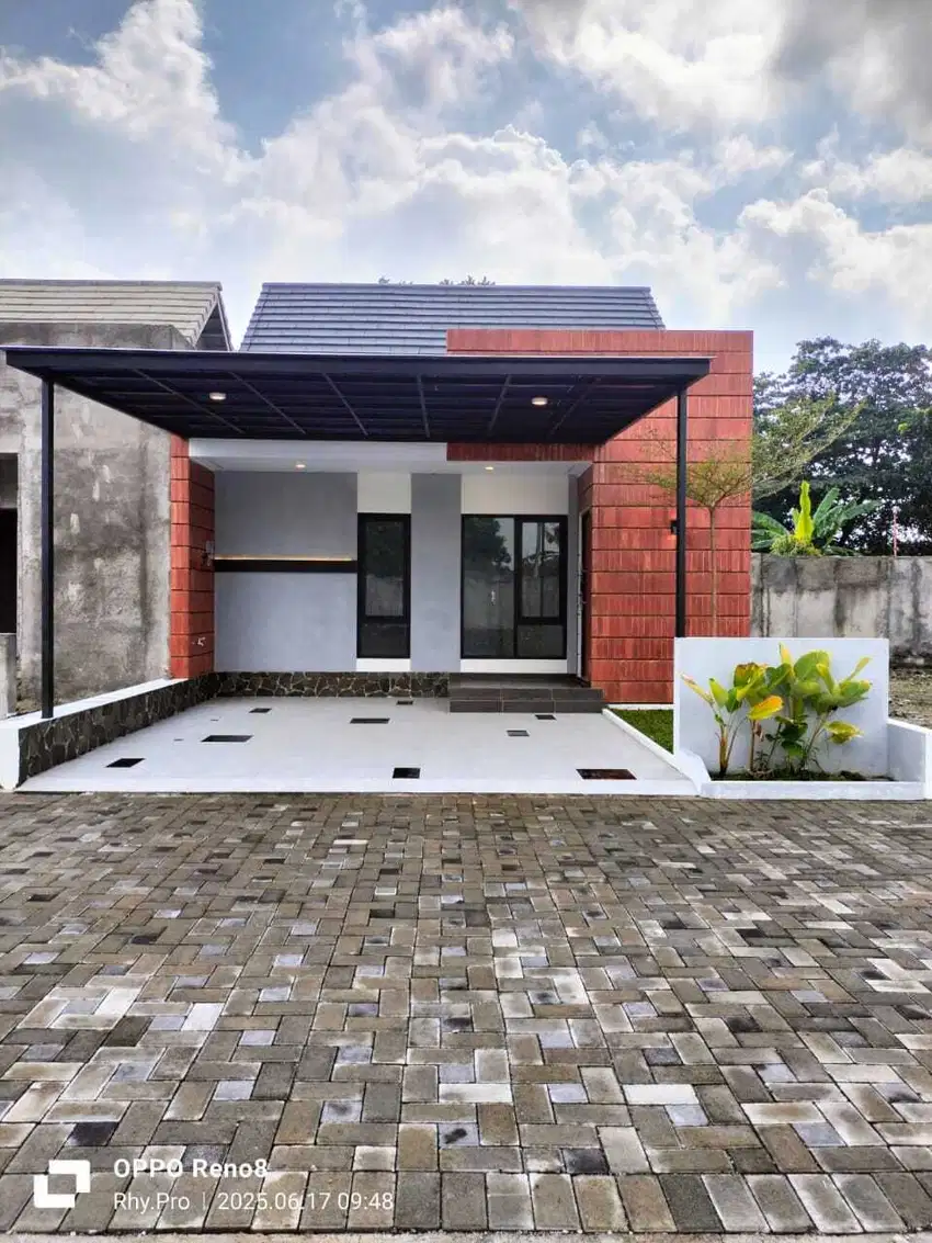 SUPER PROMO, RUMAH BARU dalam CLUSTER ONE GATE dekat PASAR CEBONGAN