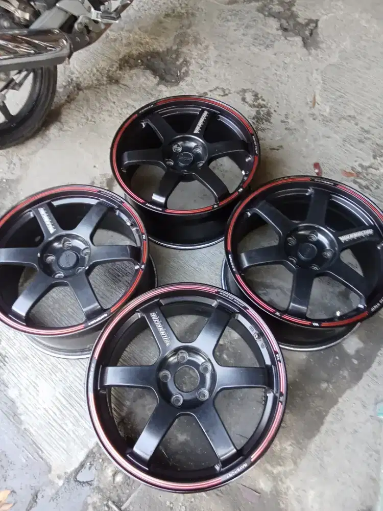 Velg RAYS TE37 R18 ×8,5 ET 42 5×114 velg ajah