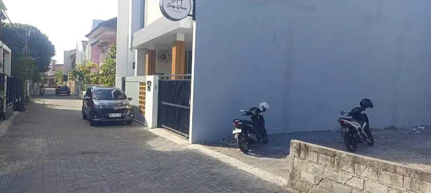 Tanah istimewa lingkungan seturan cocok untuk kost ekslusif