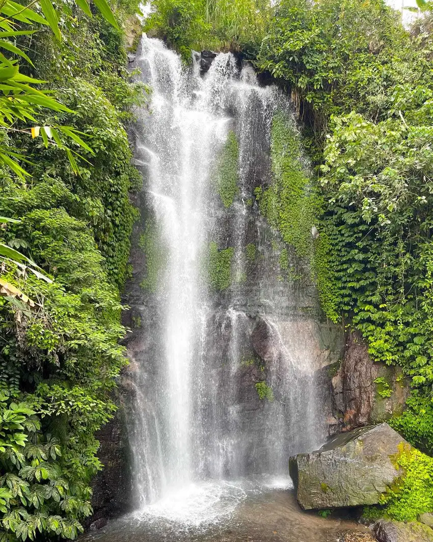 dijual tanah dengan pemandangan air terjun munduk singaraja