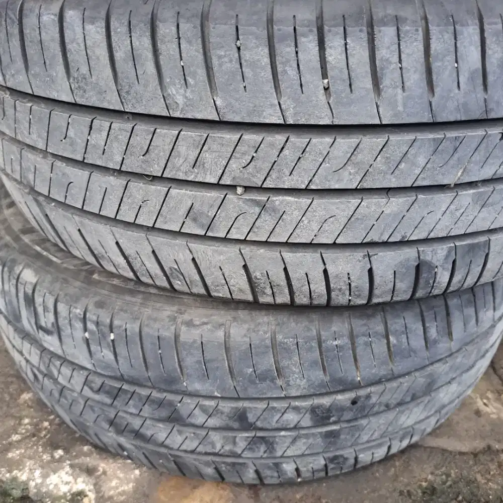 Ban 205 55 16 kumho masih bagus stargezer xpander altis civic dll